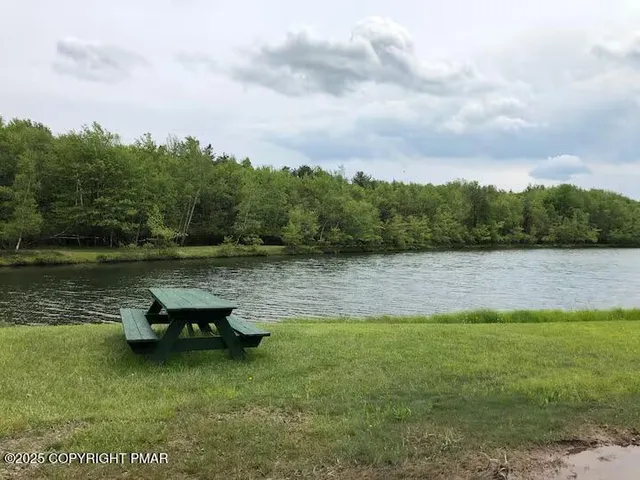 $550,000 | 147 Dogwood Terrace, Albrightsville, PA 18210