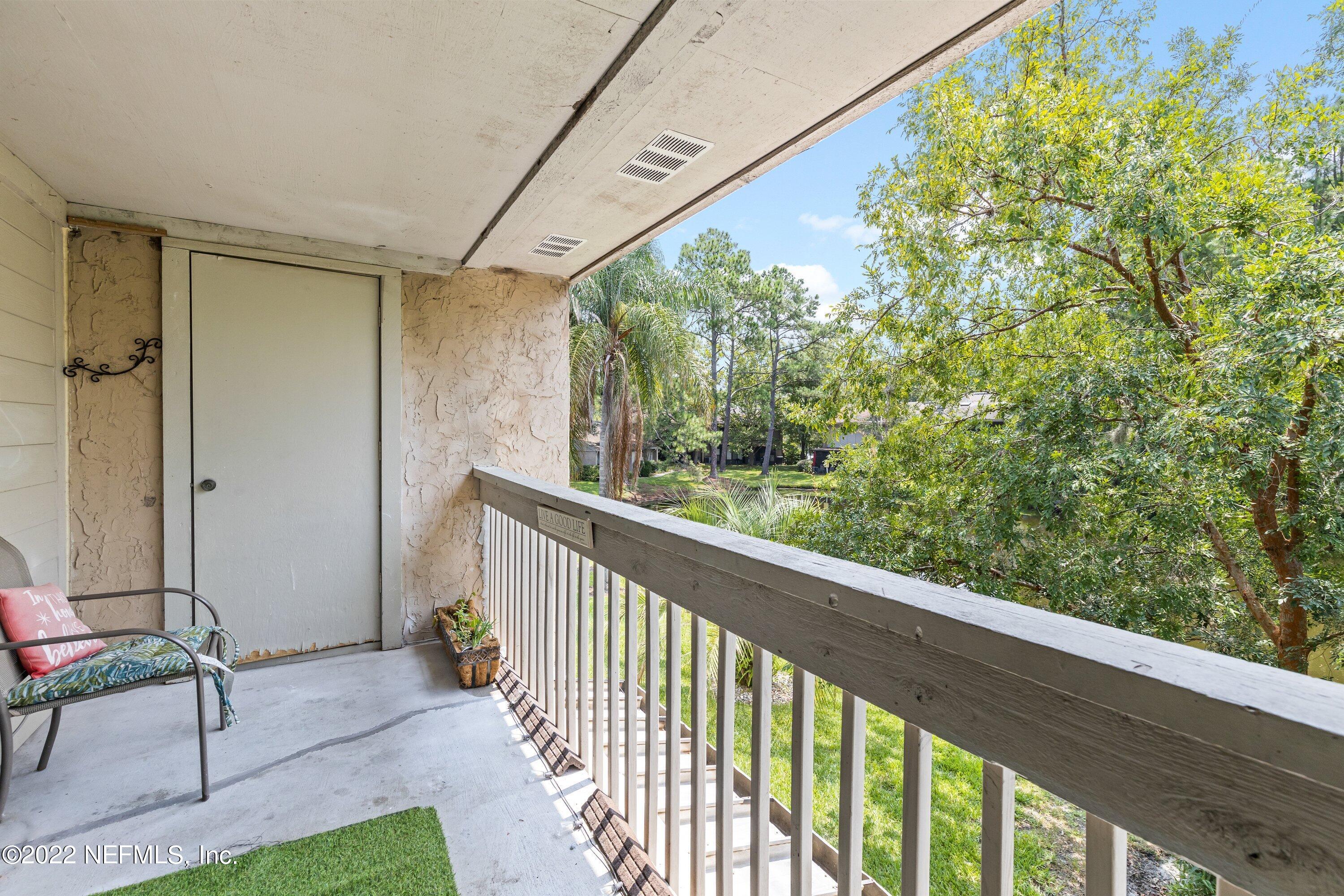 3801 Crown Point Road, Unit 2214 Jacksonville, FL 32257 - Photo 22 of 27 a view of balcony