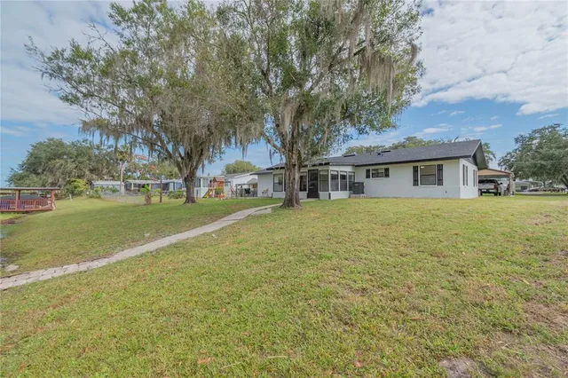 $474,900 | 2082 Shady Lane, Geneva, FL 32732