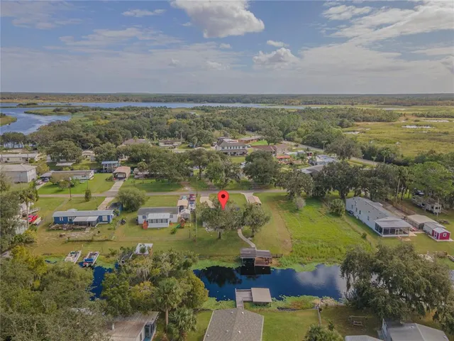 $474,900 | 2082 Shady Lane, Geneva, FL 32732