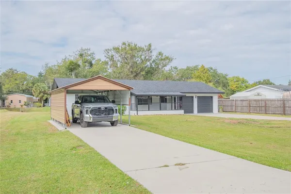 $469,900 | 2082 Shady Lane, Geneva, FL 32732