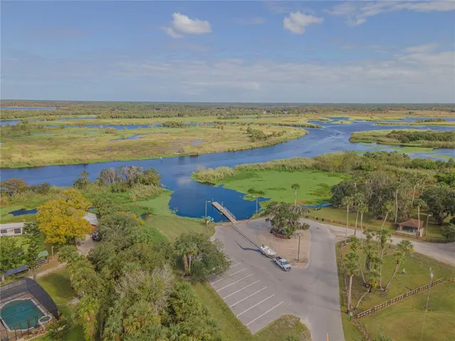 $474,900 | 2082 Shady Lane, Geneva, FL 32732