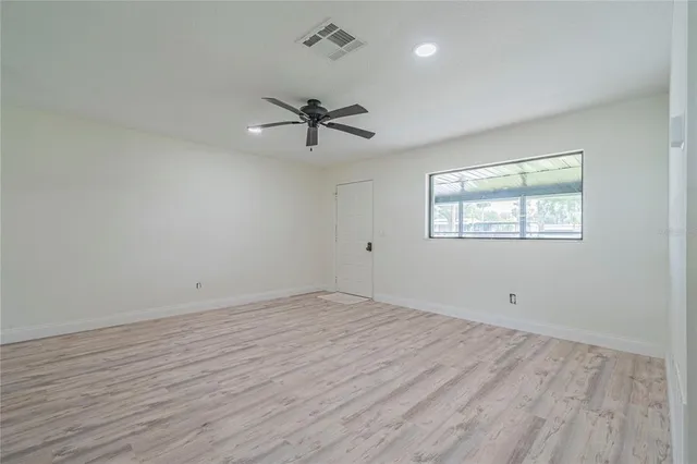 $474,900 | 2082 Shady Lane, Geneva, FL 32732