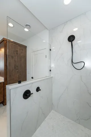 $844,900 | 1547 Shannon Oaks Boulevard Northeast, Rochester, MN 55906