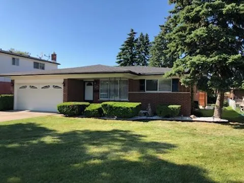 $315,000 | 11053 Lorman Drive, Sterling Heights, MI 48312