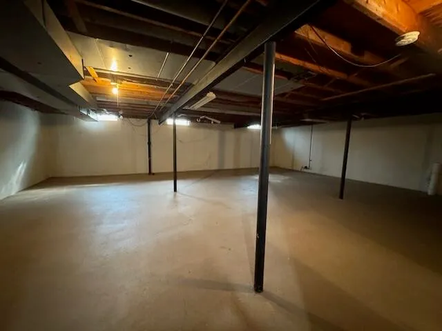 $315,000 | 11053 Lorman Drive, Sterling Heights, MI 48312