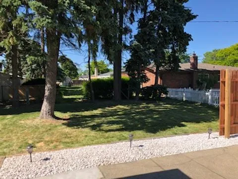 $315,000 | 11053 Lorman Drive, Sterling Heights, MI 48312