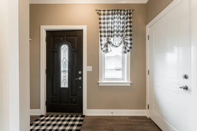 $1,680 | 102 Cobblestone Court, Unit 102, Genoa, IL 60135