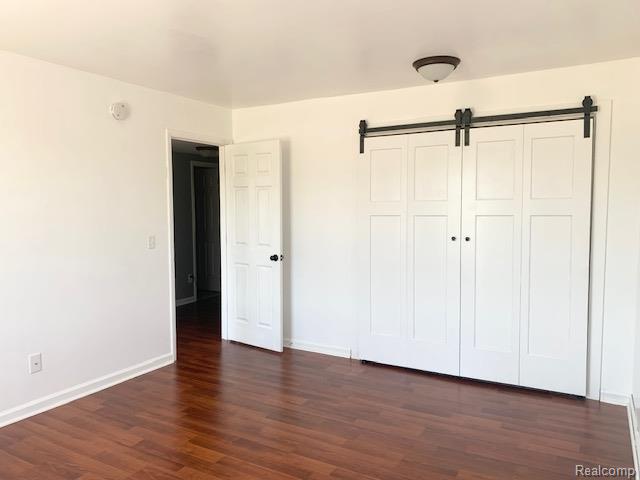 311 West Highland Road, Unit 5 Howell, MI 48843 - Photo 13 of 16
