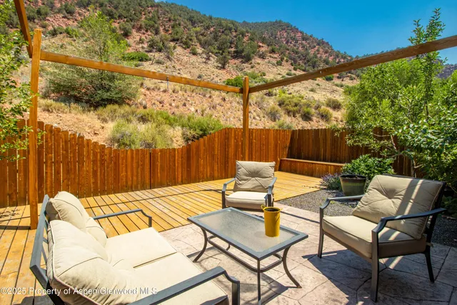 $640,000 | 2550 Highway 82, Unit D204, Glenwood Springs, CO 81601