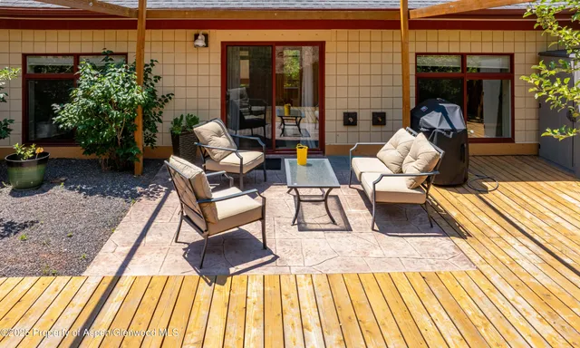 $640,000 | 2550 Highway 82, Unit D204, Glenwood Springs, CO 81601