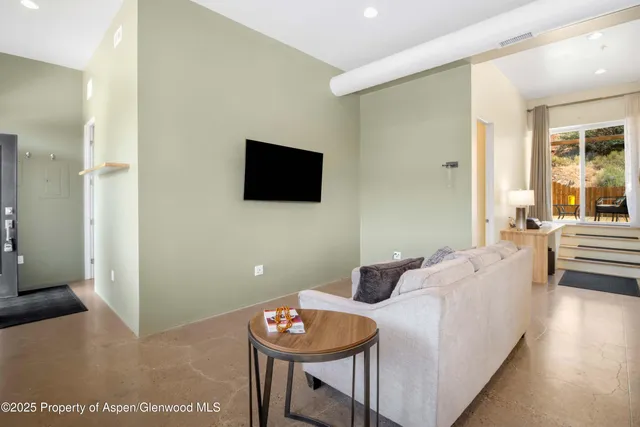 $640,000 | 2550 Highway 82, Unit D204, Glenwood Springs, CO 81601