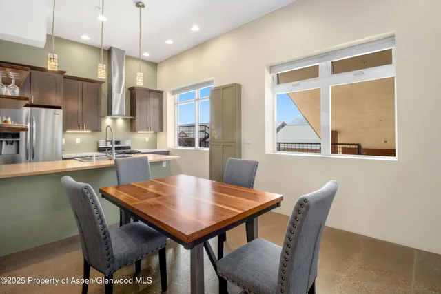 $640,000 | 2550 Highway 82, Unit D204, Glenwood Springs, CO 81601