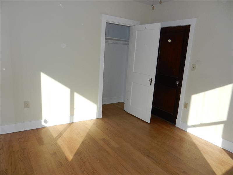149 Siebert Road Pittsburgh, PA 15237 - Photo 11 of 19 Gallery Image 11