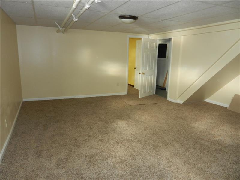 149 Siebert Road Pittsburgh, PA 15237 - Photo 15 of 19 Gallery Image 15