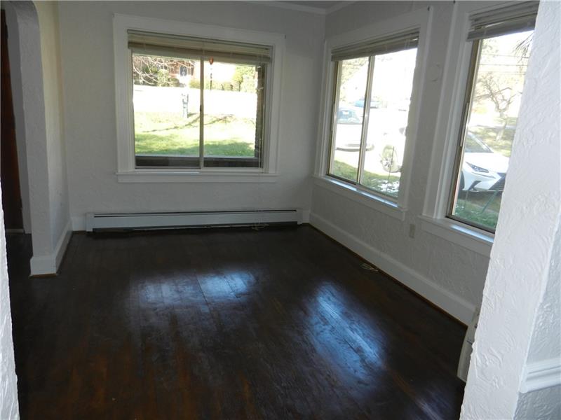 149 Siebert Road Pittsburgh, PA 15237 - Photo 7 of 19 Gallery Image 7
