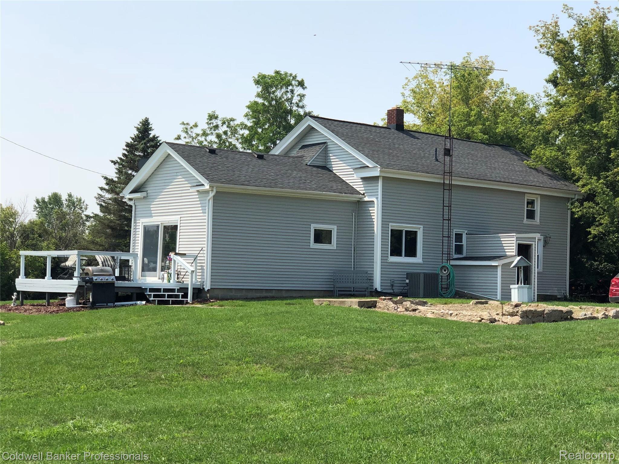 5462 Wilson Road Columbiaville, MI 48421 - Photo 34 of 36 IMG_1029.jpg