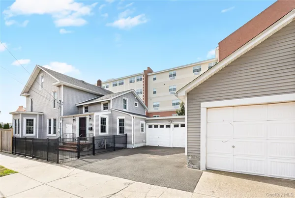 $1,300,000 | 10 Maple Avenue, Patchogue, NY 11772