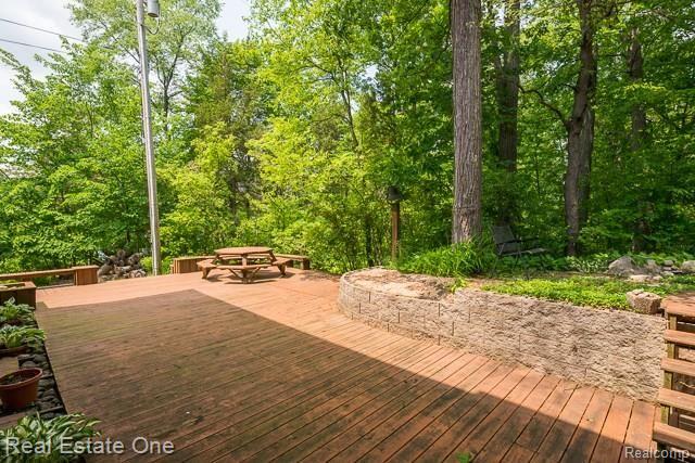 594 Highland Road Chelsea, MI 48118 - Photo 43 of 72 Image_21.jpg