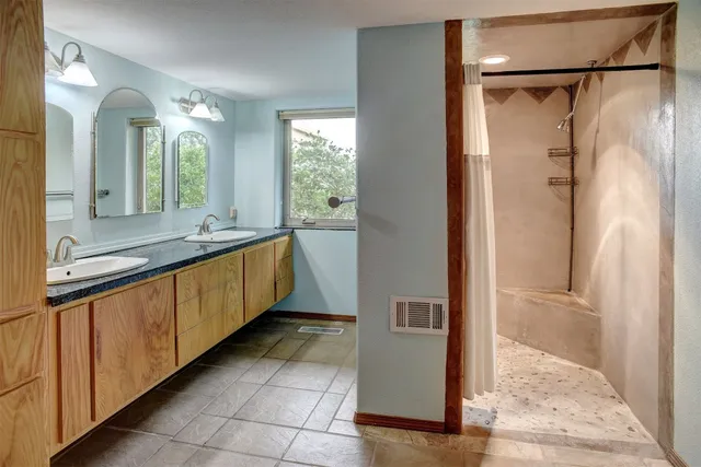 $475,000 | 123 Konahuanui Lane, Bastrop, TX 78602