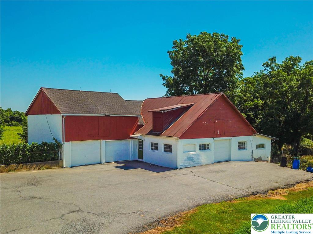 578 Daniels Road Nazareth, PA 18064 - Photo 10 of 45 Gallery Image 10