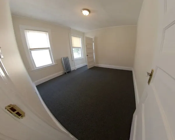 $2,300 | 11 Banks Street, Unit B, Waltham, MA 02451