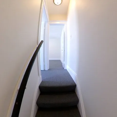 $2,300 | 11 Banks Street, Unit B, Waltham, MA 02451