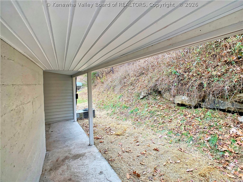 153 Rocky Road Elkview, WV 25071 - Photo 7 of 25 Gallery Image 7