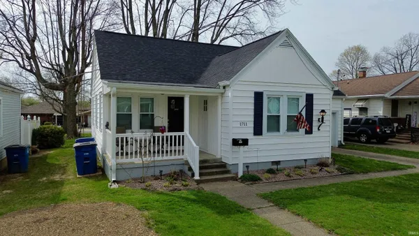 $169,900 | 1711 16th Street, Lawrenceville, IL 62439