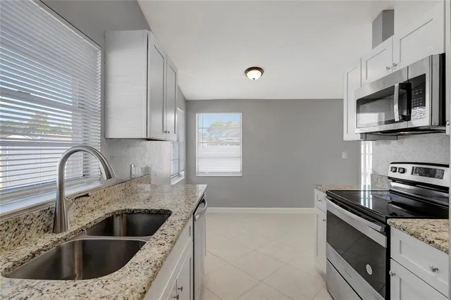 $359,900 | 3202 Russett Drive, Tampa, FL 33618