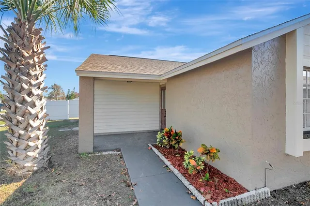 $359,900 | 3202 Russett Drive, Tampa, FL 33618