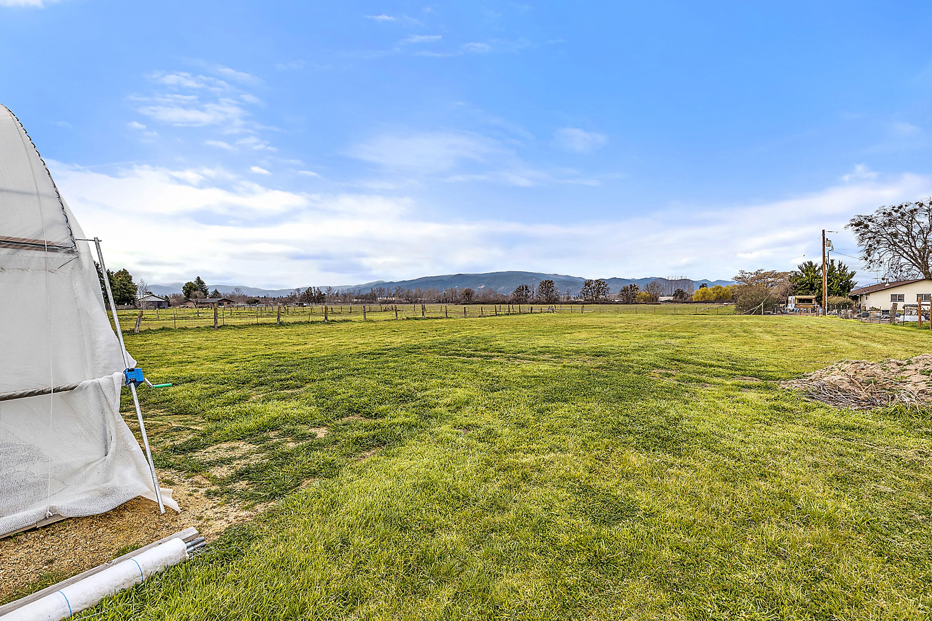 5243 Gebhard Road Central Point, OR 97502 - Photo 50 of 50 gr(54)