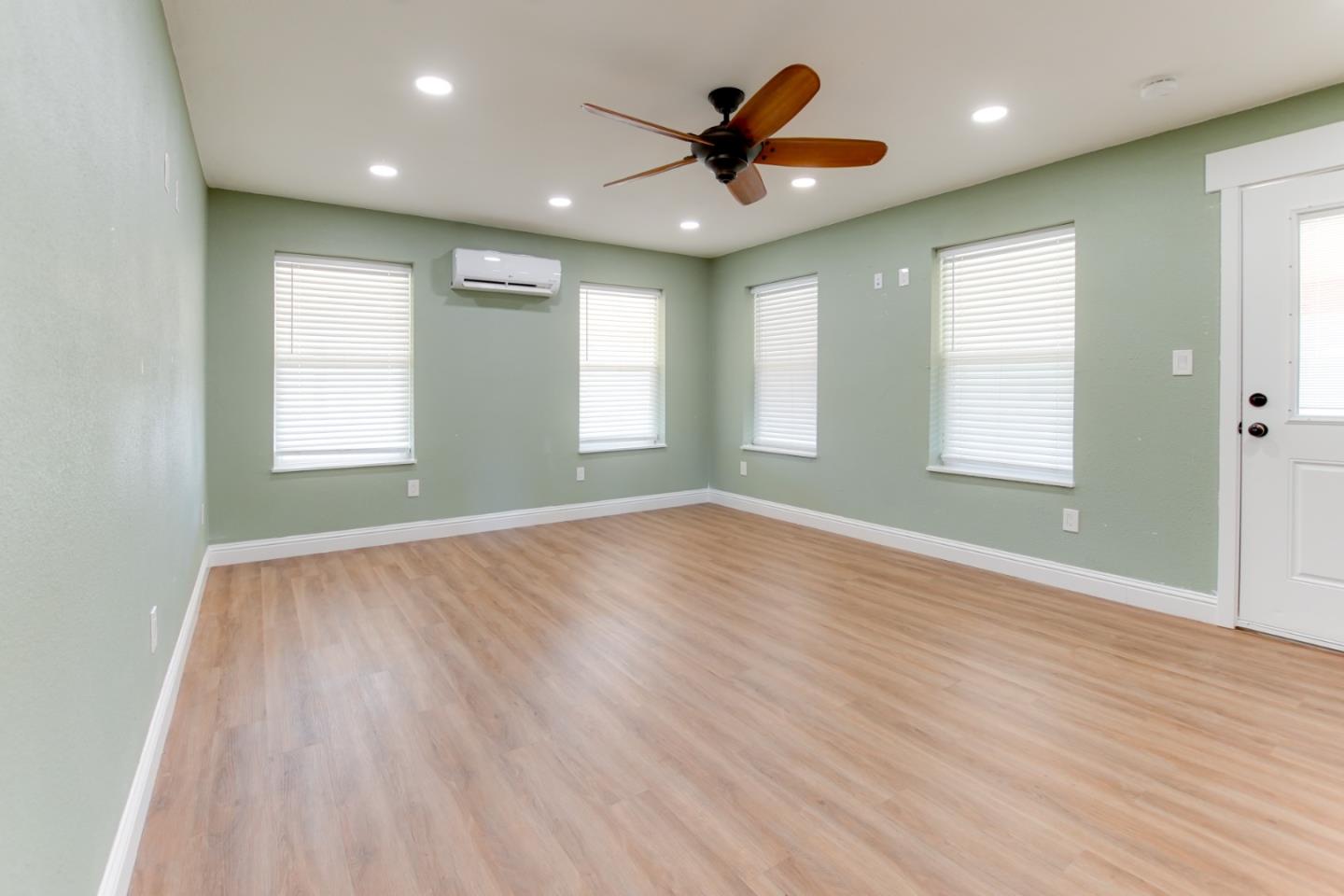 20391 Panoche Road Paicines, CA 95043 - Photo 13 of 45 Gallery Image 13