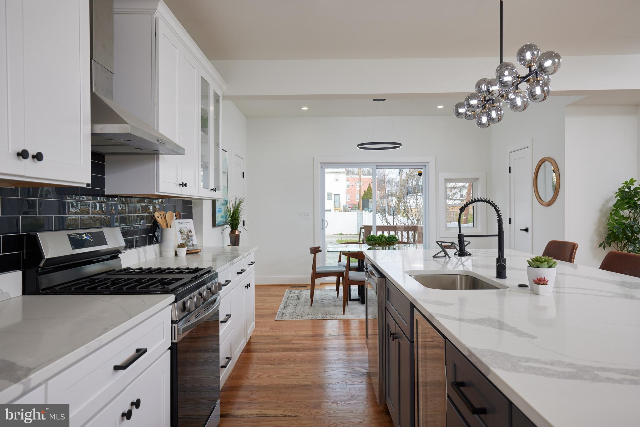 919 Hamilton Street Northwest Washington, DC 20011 - Photo 11 of 49 Kitchen