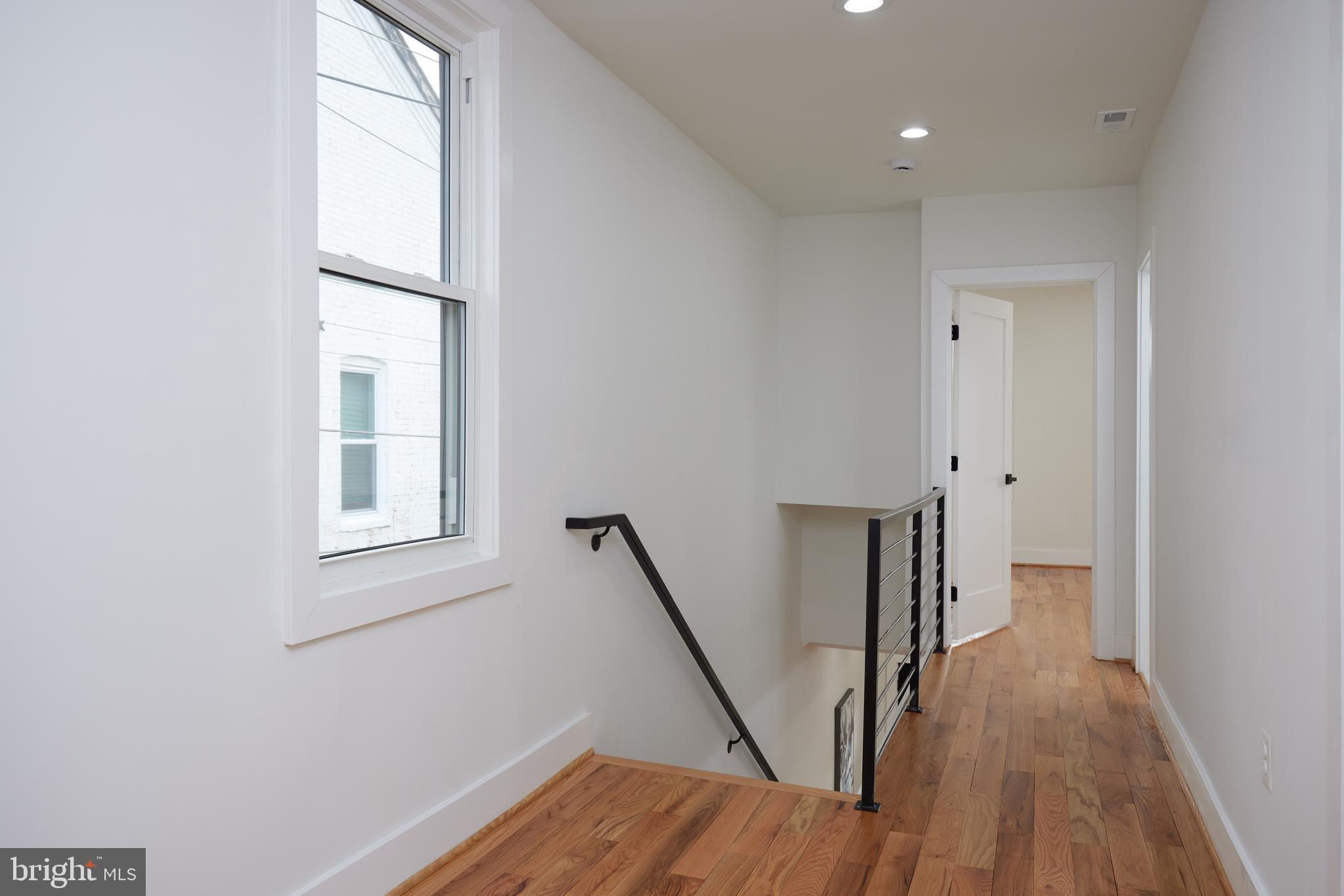 919 Hamilton Street Northwest Washington, DC 20011 - Photo 20 of 49 Upper Level