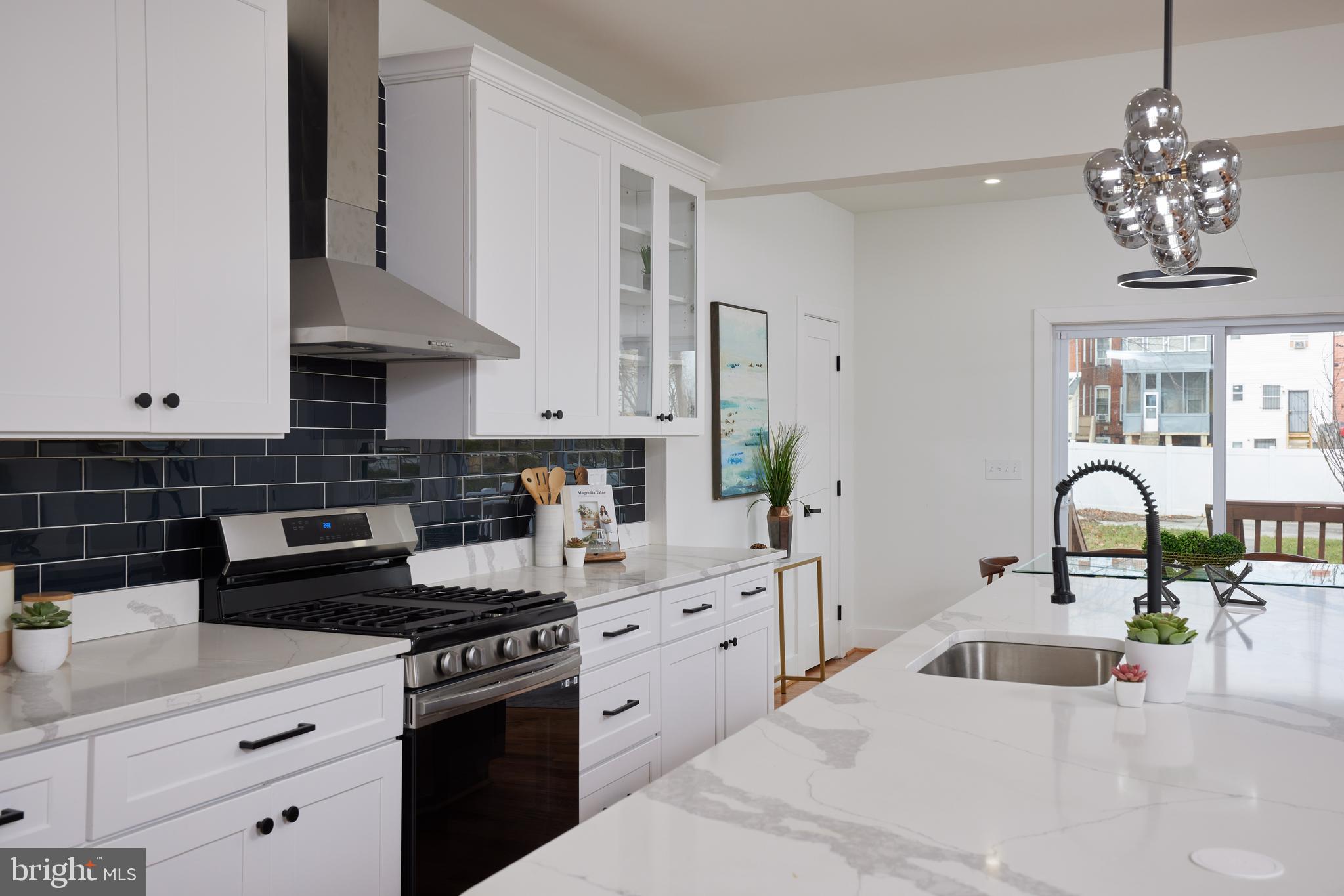 919 Hamilton Street Northwest Washington, DC 20011 - Photo 10 of 49 Kitchen