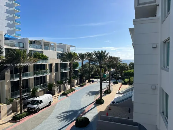 $4,000 | 9499 Collins Avenue, Unit 308, Surfside, FL 33154