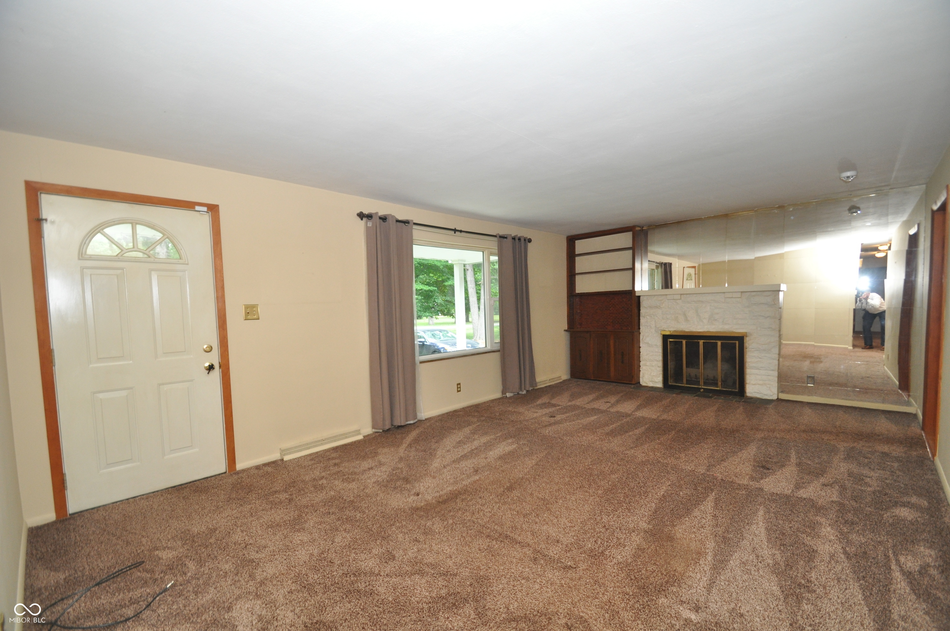 3678 Pinecrest Road Indianapolis, IN 46234 - Photo 3 of 32 Gallery Image 3