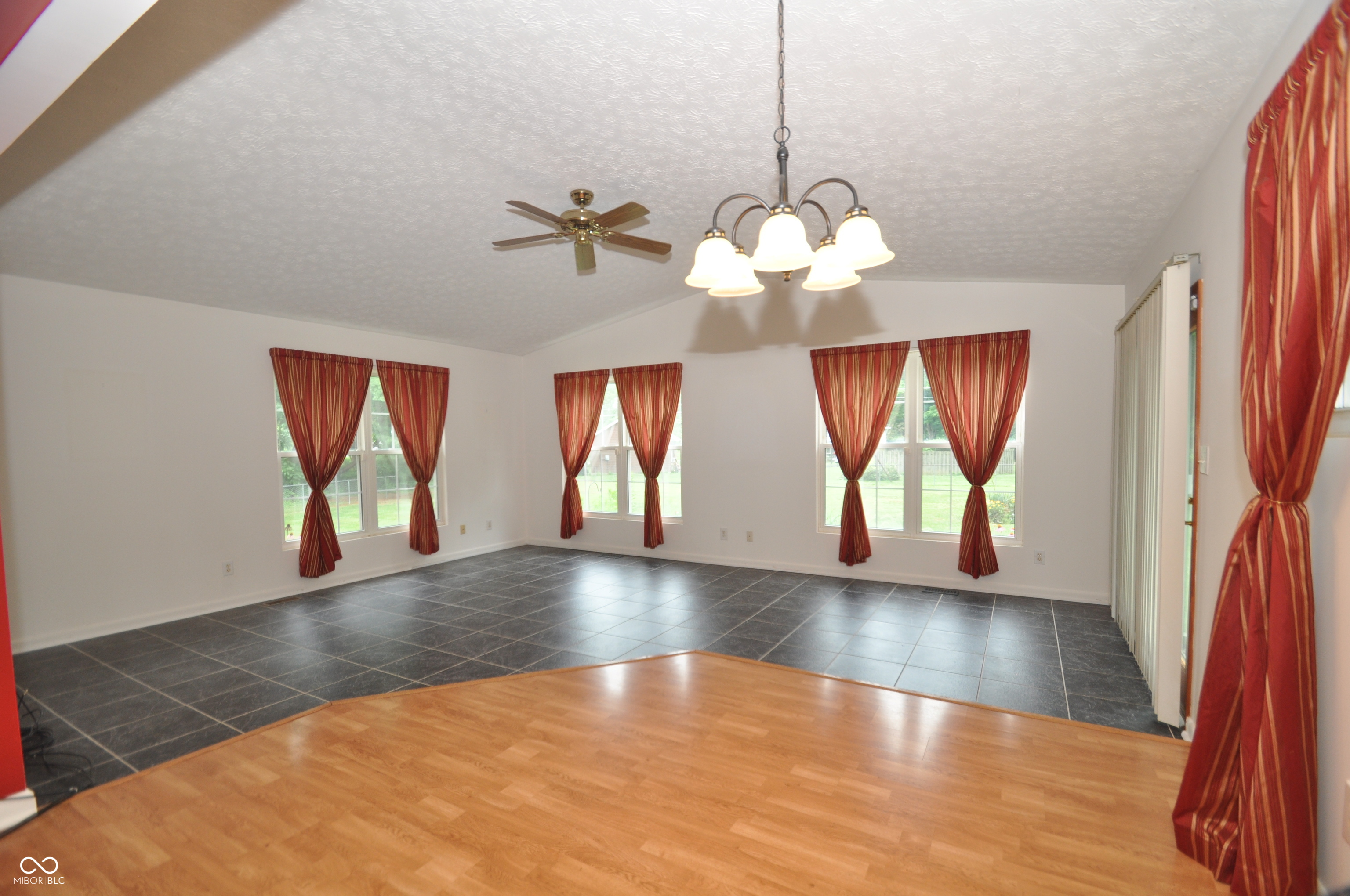 3678 Pinecrest Road Indianapolis, IN 46234 - Photo 6 of 32 Gallery Image 6