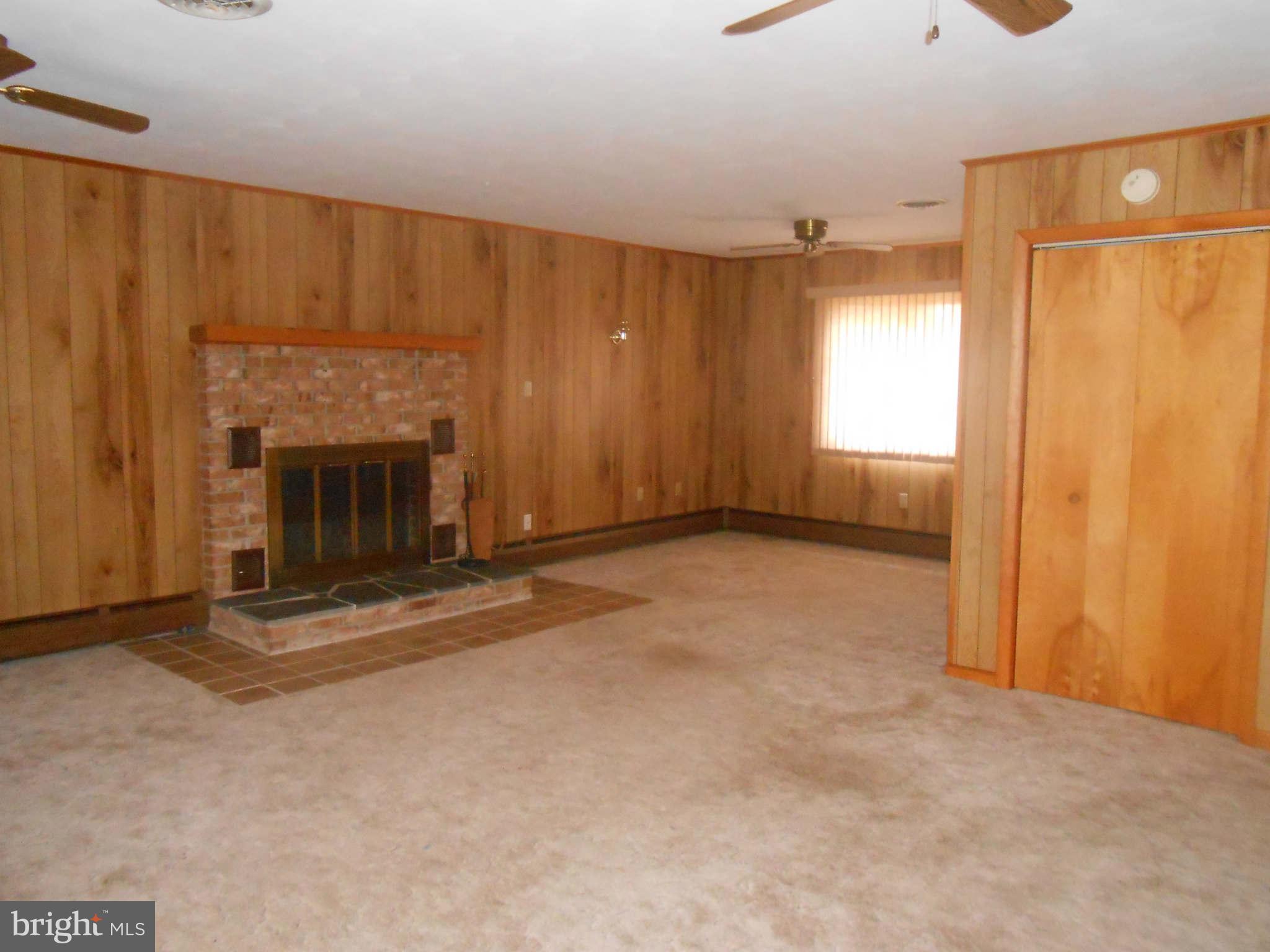 12403 Detour Road Keymar, MD 21757 - Photo 11 of 22 Family Room