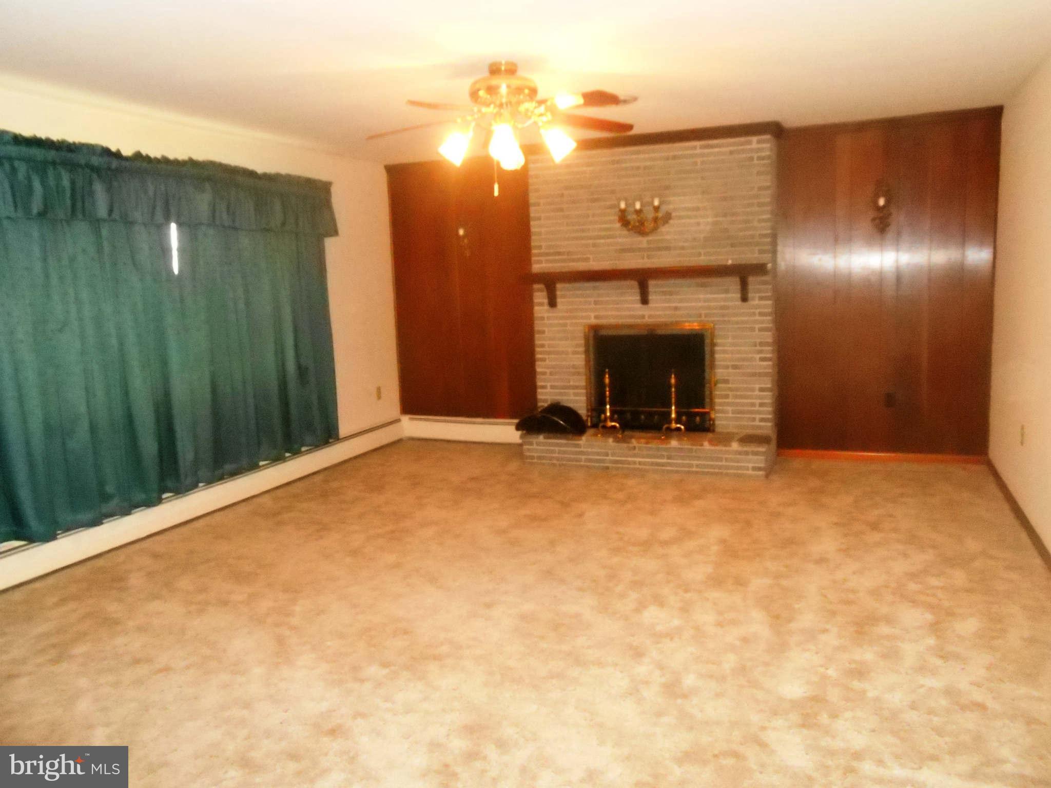 12403 Detour Road Keymar, MD 21757 - Photo 7 of 22 Living Room