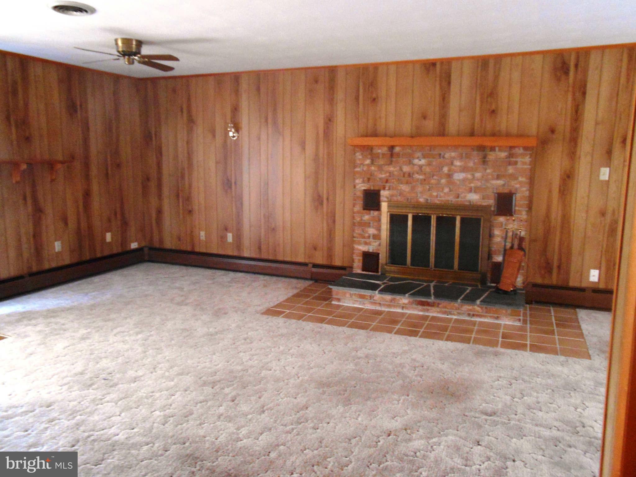 12403 Detour Road Keymar, MD 21757 - Photo 10 of 22 Family Room