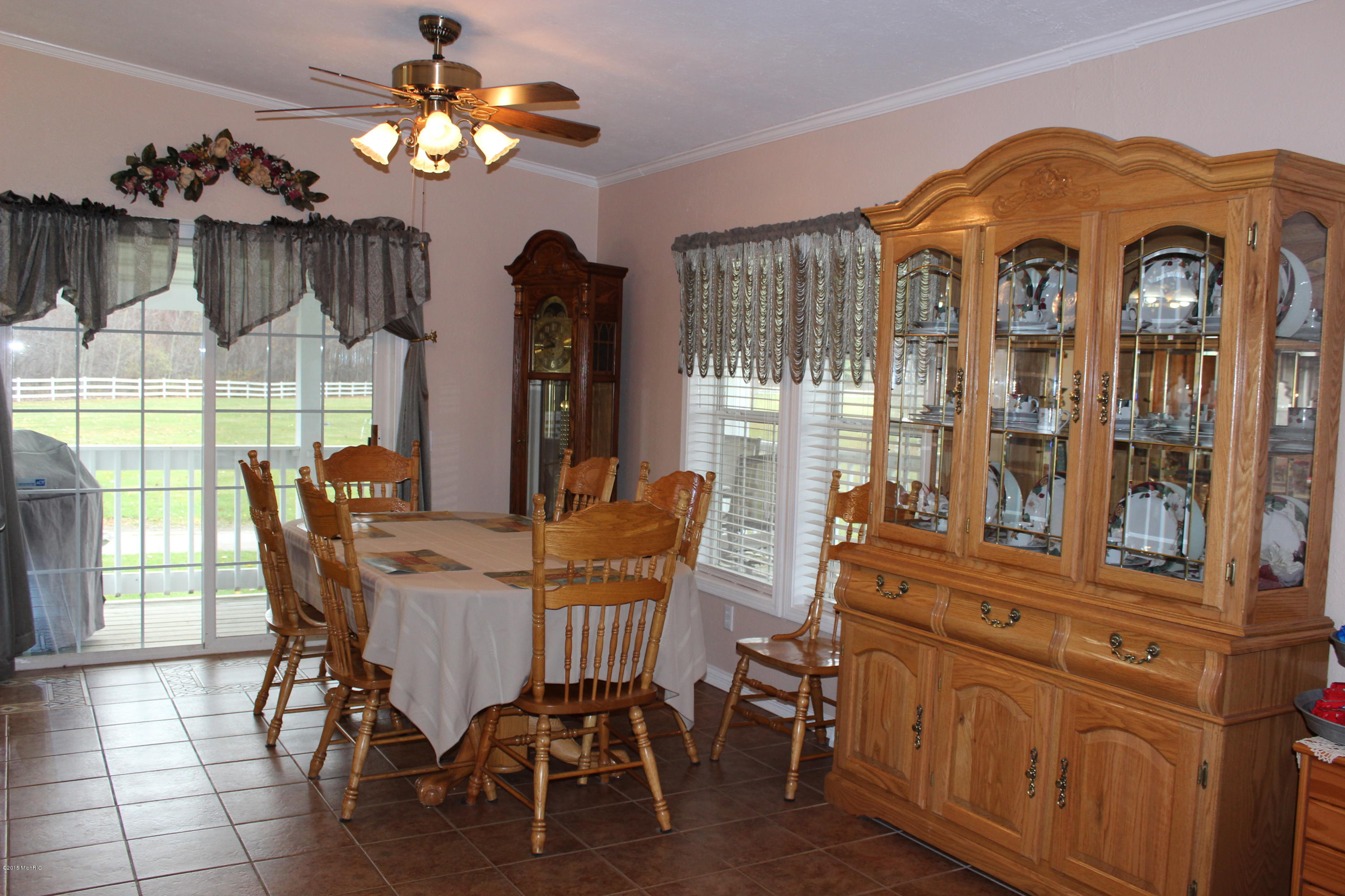 14100 Fedore Road Buchanan, MI 49107 - Photo 16 of 28 Dining Room