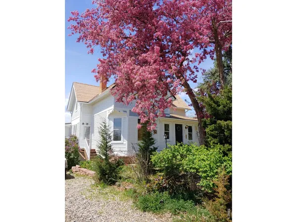 $994,000 | 251 Gay Street, Longmont, CO 80501