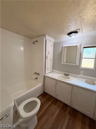 $850 | 8028 Breeze Drive, North Fort Myers, FL 33917