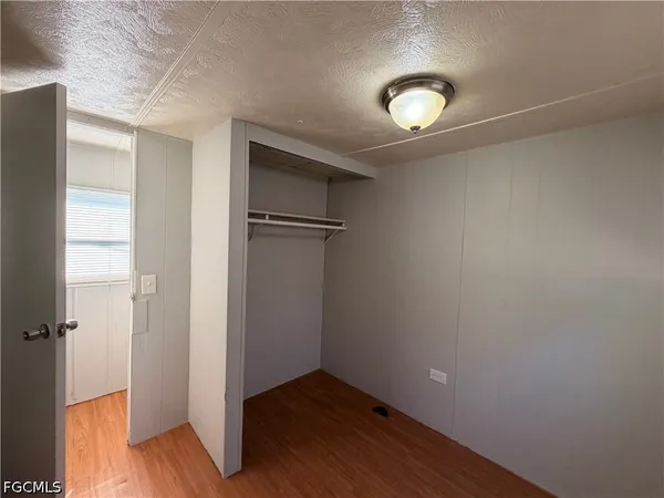 $850 | 8028 Breeze Drive, North Fort Myers, FL 33917