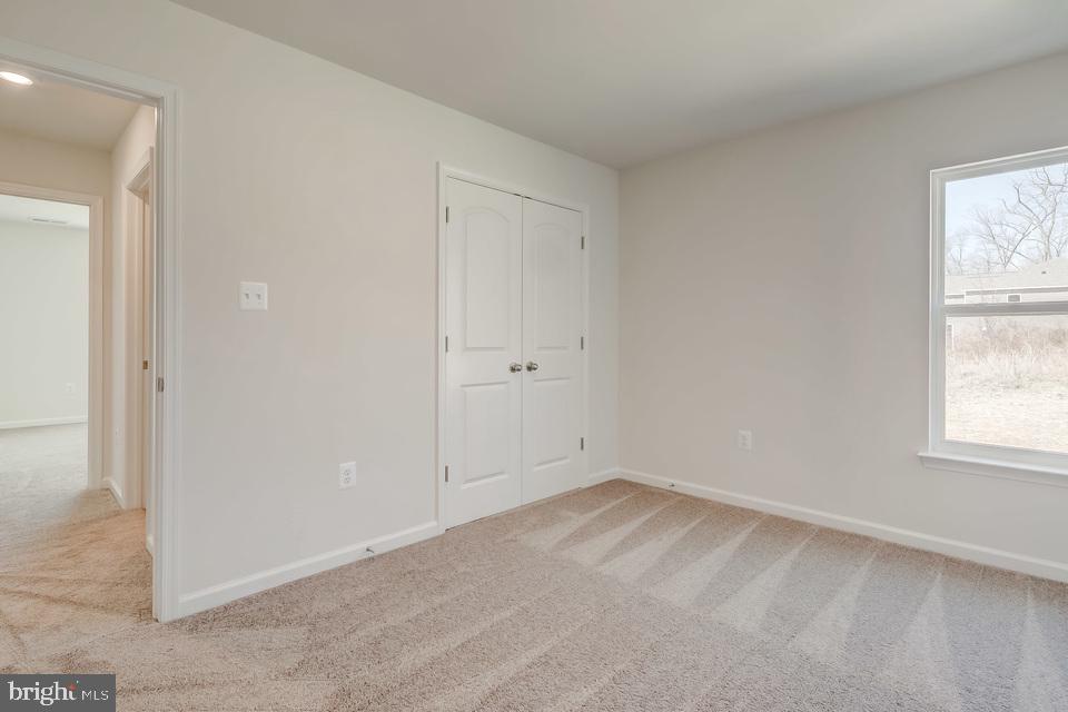 89 Rappahannock Run Falling Waters, WV 25419 - Photo 11 of 38