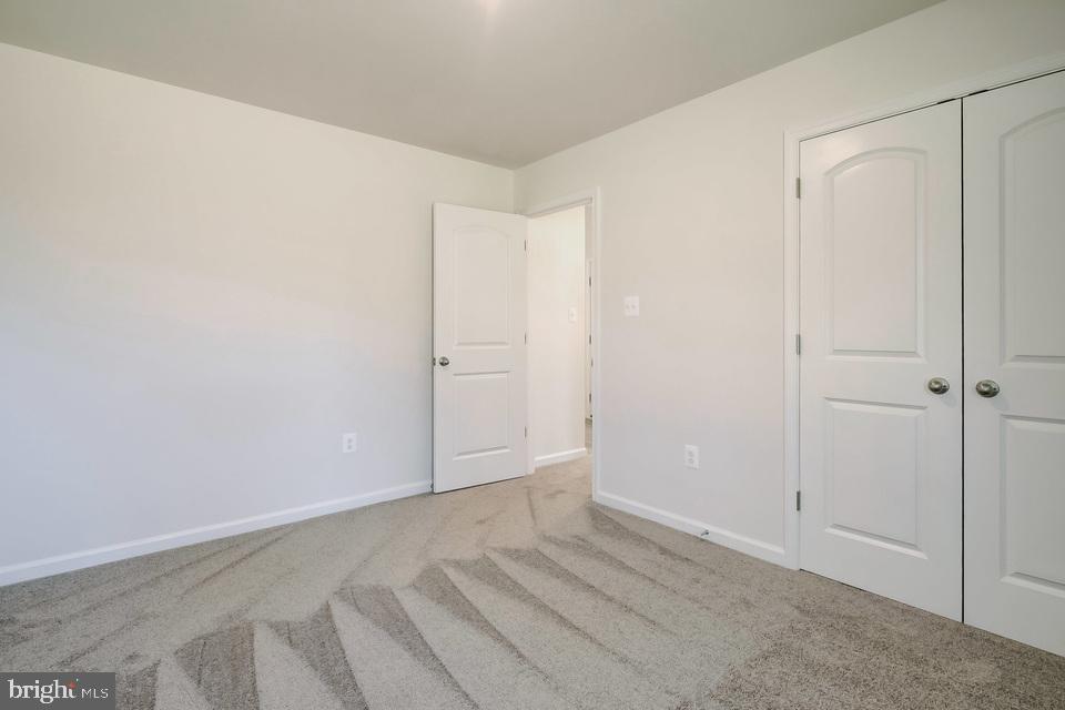 89 Rappahannock Run Falling Waters, WV 25419 - Photo 12 of 38