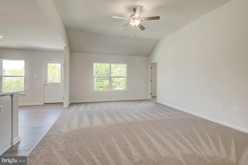 89 Rappahannock Run Falling Waters, WV 25419 - Photo 14 of 38