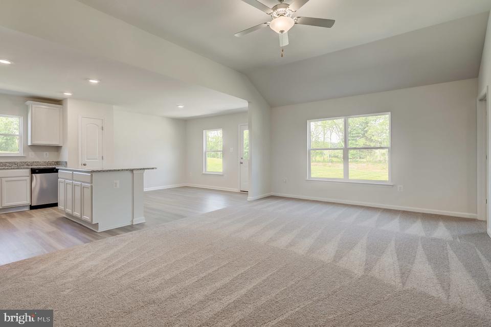 89 Rappahannock Run Falling Waters, WV 25419 - Photo 15 of 38
